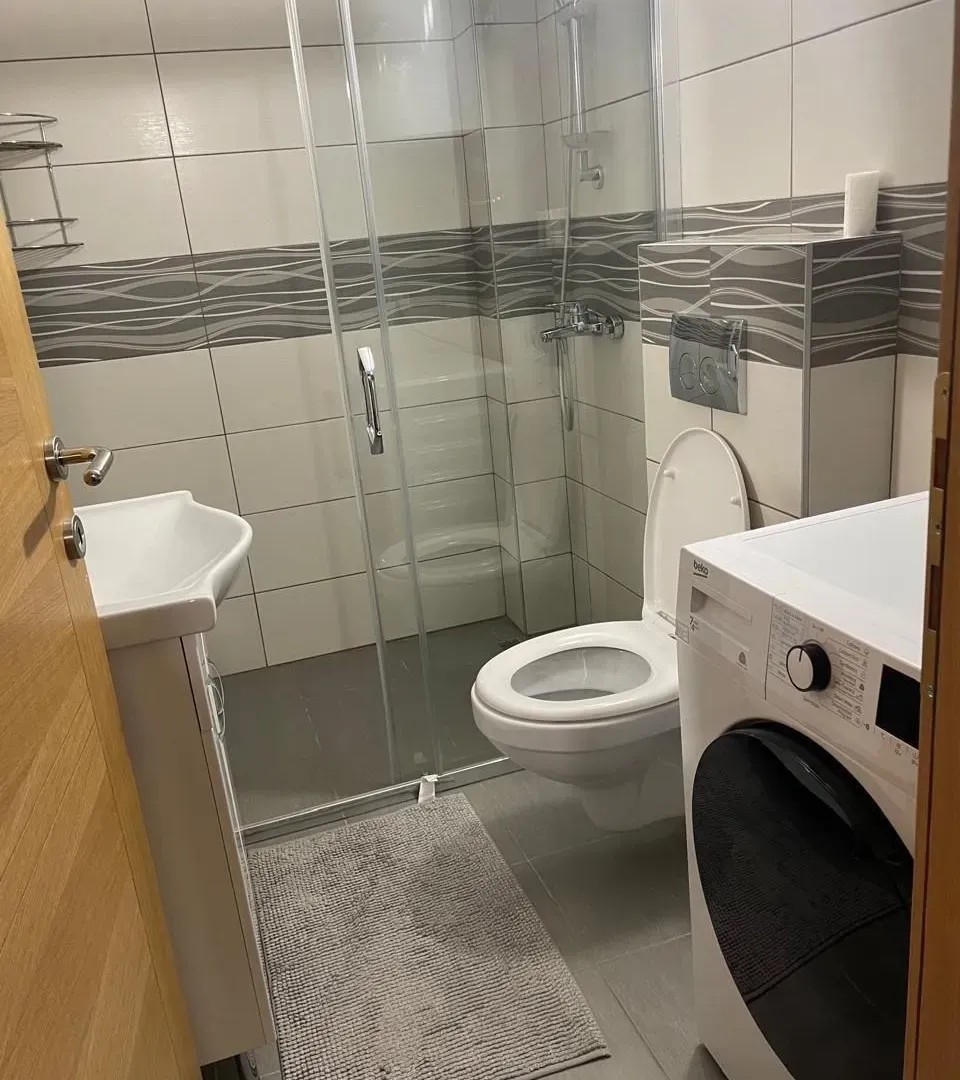 Rent, one bedroom apartment, 45m², Centar, Tivat