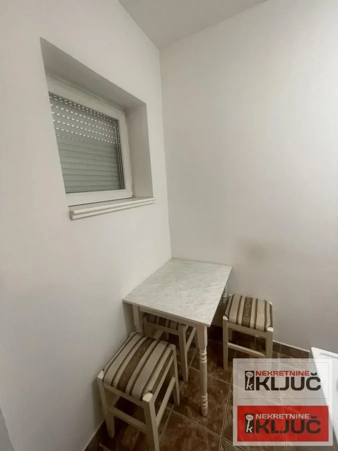 Izdavanje, garsonjera, 25m², Nova Detelinara, Novi Sad Sve Podlokacije