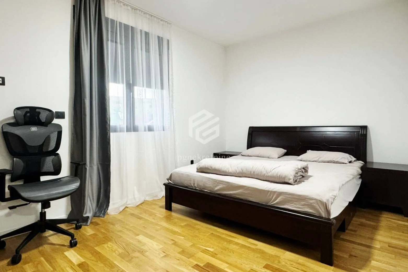 Rent, two bedroom apartment, 100m², Dalmatinska ulica, Podgorica