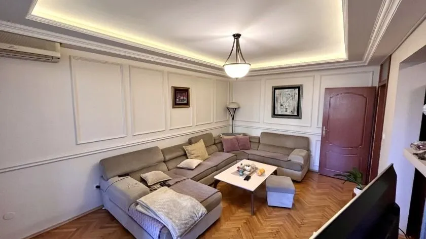 Sale, two bedroom apartment, 85m², Centar, Bar