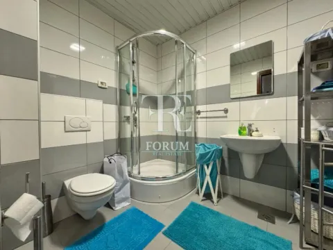 Rent, two bedroom apartment, 74m², City Kvart, Podgorica - image 9