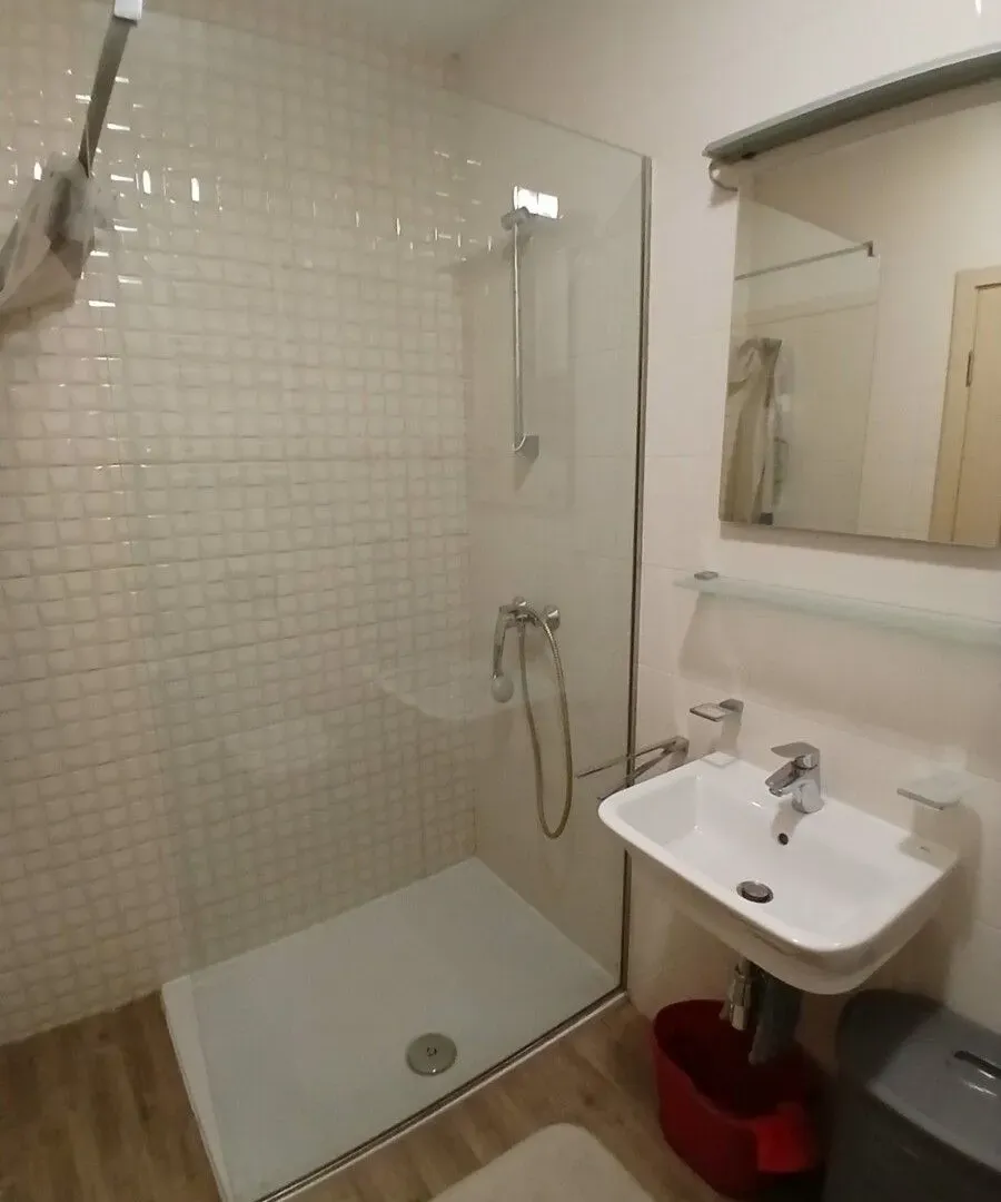 Izdavanje, jednosoban stan, 46m², City Kvart, Podgorica