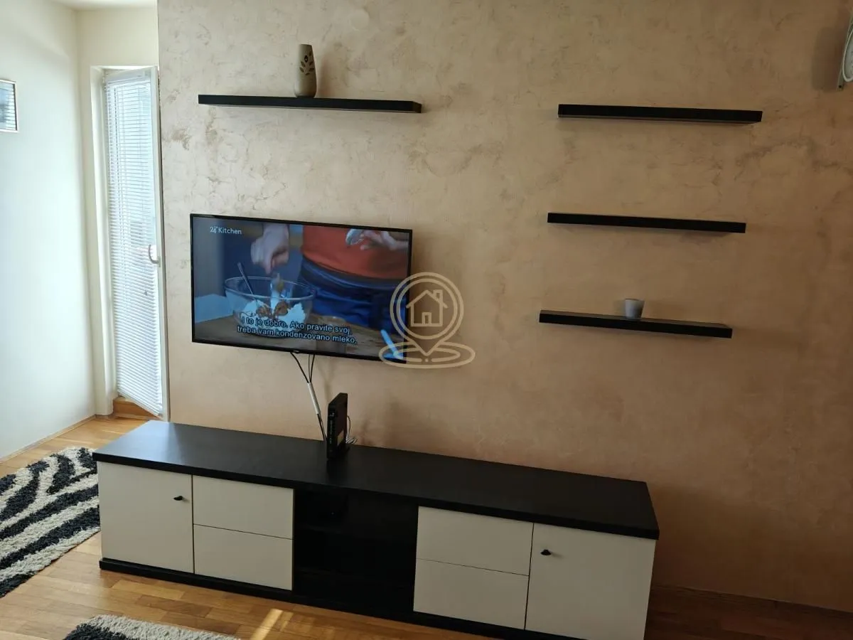 Prodaja, dvosoban stan, 47m², Bulevar Oslobodjenja, Novi Sad Sve Podlokacije