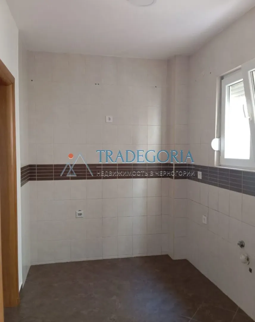 Prodaja, dvosoban stan, 83m², Bar, Crna Gora