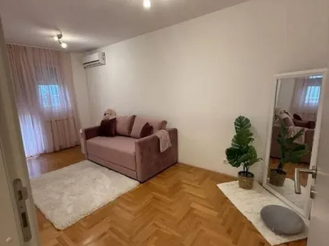 Izdavanje, trosoban stan, 83m², Voždovac Sve Podlokacije, Beograd - image 8
