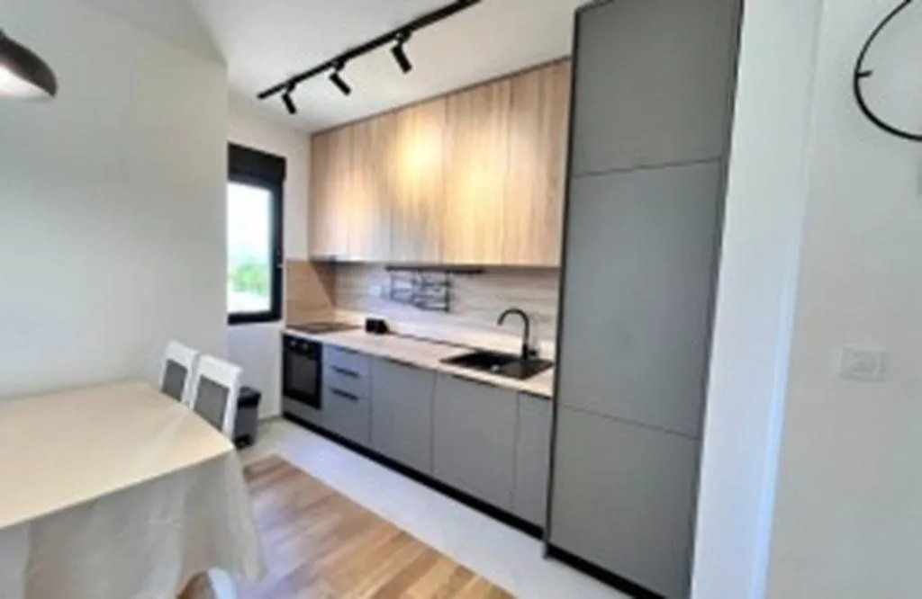 Izdavanje, dvosoban stan, 53m², City Kvart, Podgorica