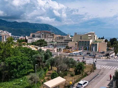 Prodaja, dvosoban stan, 71m², Bečići, Budva - image 25