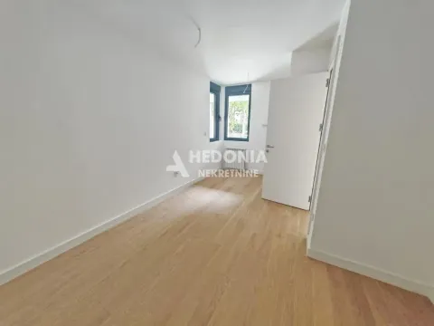 Prodaja, trosoban stan, 85m², Autokomanda, Voždovac Sve Podlokacije - image 2