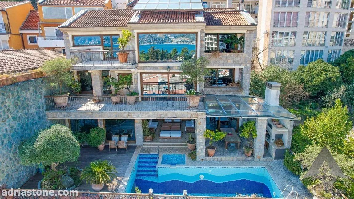 Prodaja, kuća, 820m², Centar, Budva