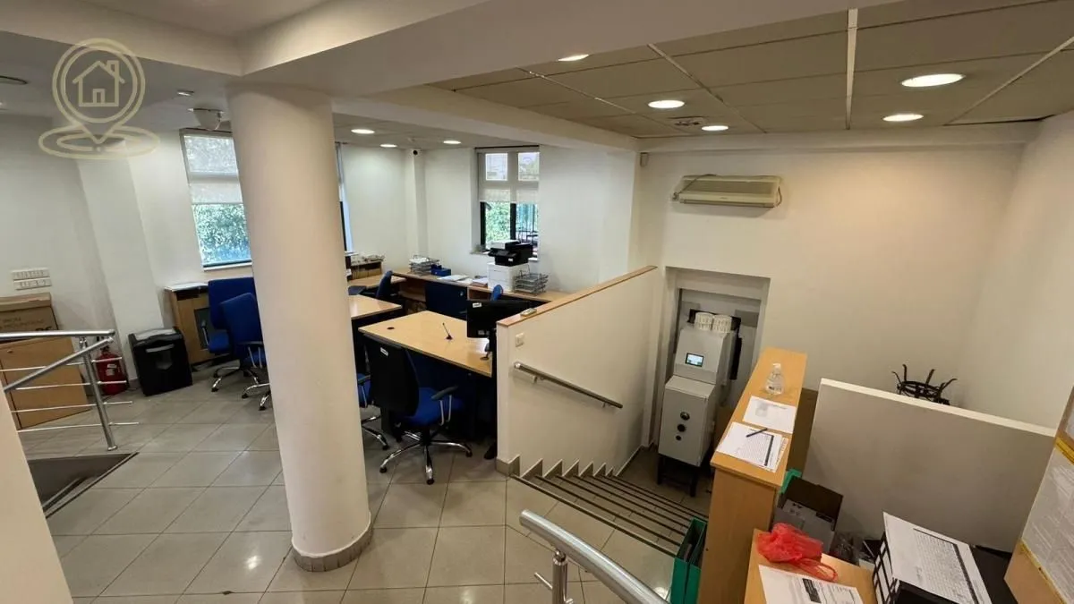 Rent, office space, 202m², Centar, Kragujevac