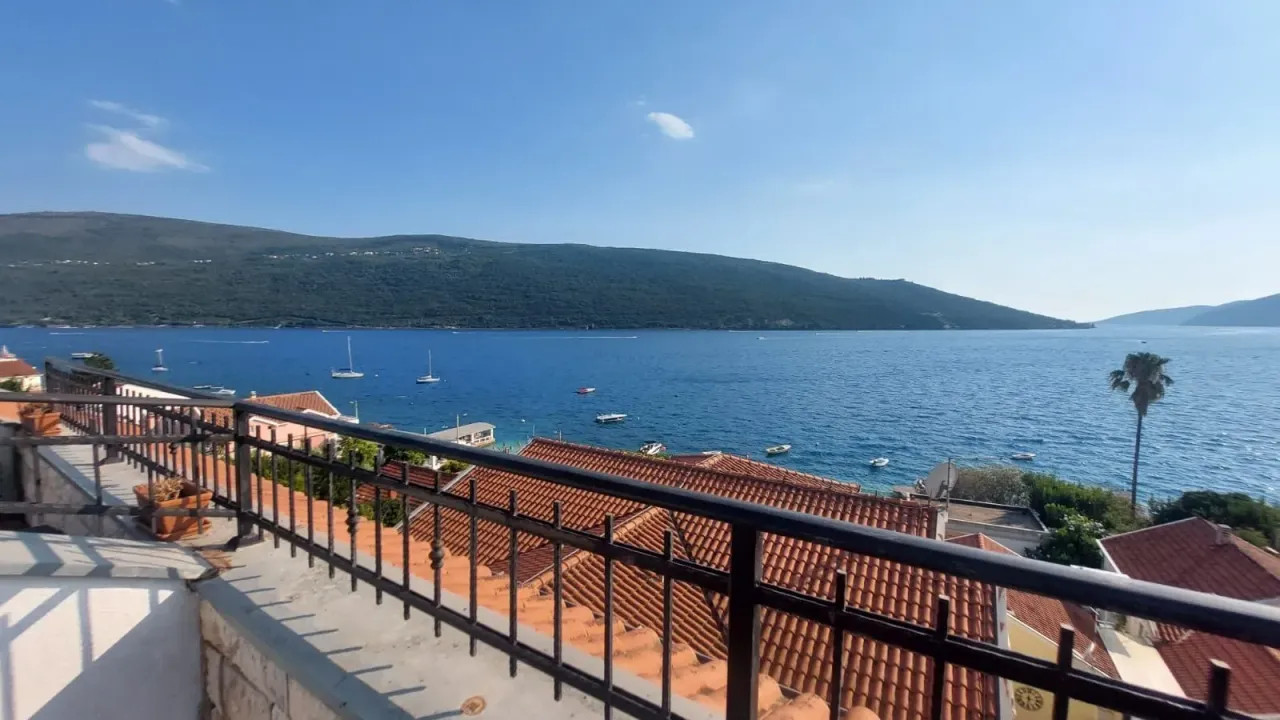 Rent, two bedroom apartment, 80m², Kumbor, Herceg Novi