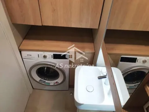 Izdavanje, trosoban stan, 72m², Novi Beograd Blok 67, Novi Beograd Sve Podlokacije - image 37