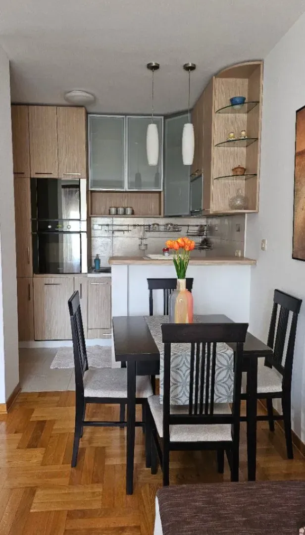 Rent, two bedroom apartment, 70m², Podgorica, Crna Gora