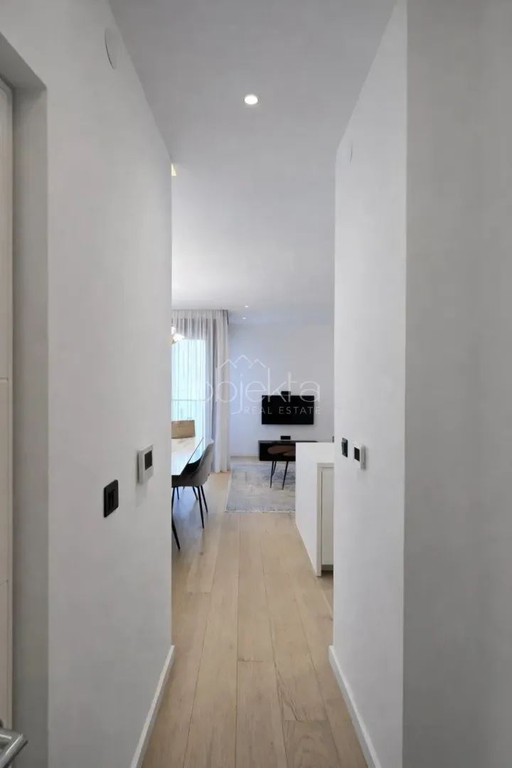 Prodaja, dvosoban stan, 55m², Tivat, Crna Gora