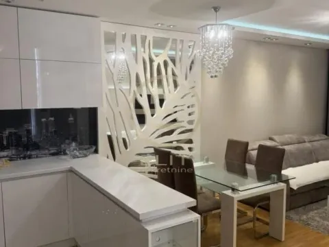 Izdavanje, dvosoban stan, 59m², Centar, Novi Sad - image 7