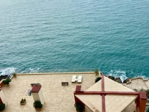 Sale, four bedroom apartment, 228m², Dubrava, Bar