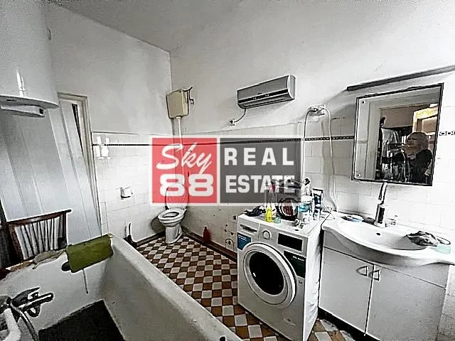 Sale, four bedroom apartment, 92m², Stari Grad, Beograd