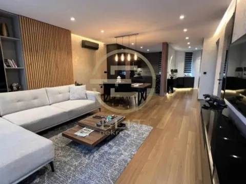 Prodaja, stan, 122m², Bulevar Oslobodjenja, Novi Sad Sve Podlokacije - image 2