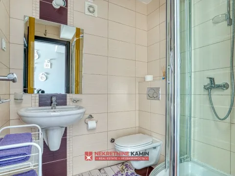 Sale, four bedroom apartment, 188m², Rozino, Budva - image 10