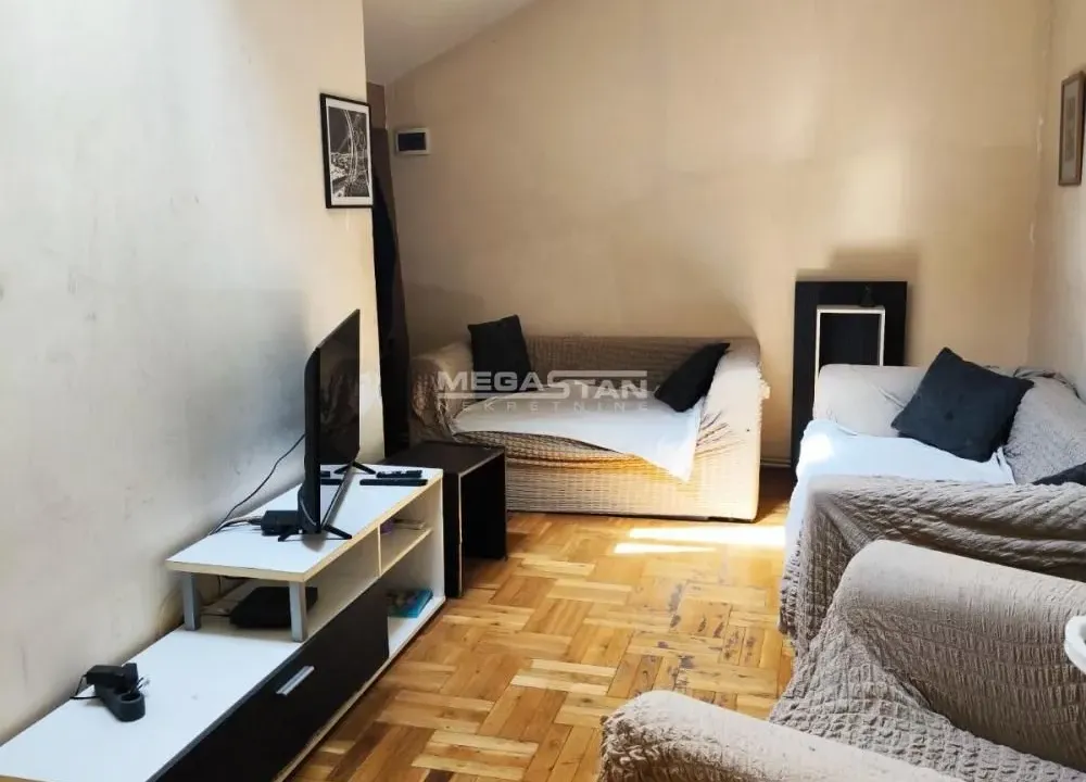 Sale, three bedroom apartment, 75m², Kotež 1, Pančevo