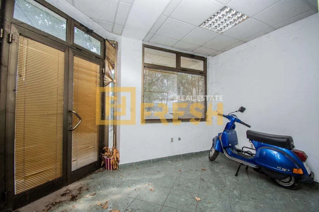 Rent, office space, 77m², Ljubović, Podgorica