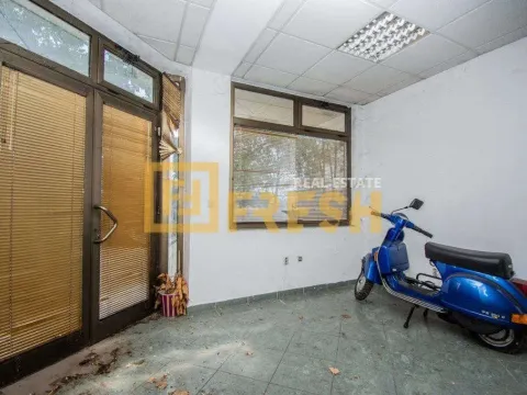 Izdavanje, poslovni prostor, 77m², Ljubović, Podgorica - image 2