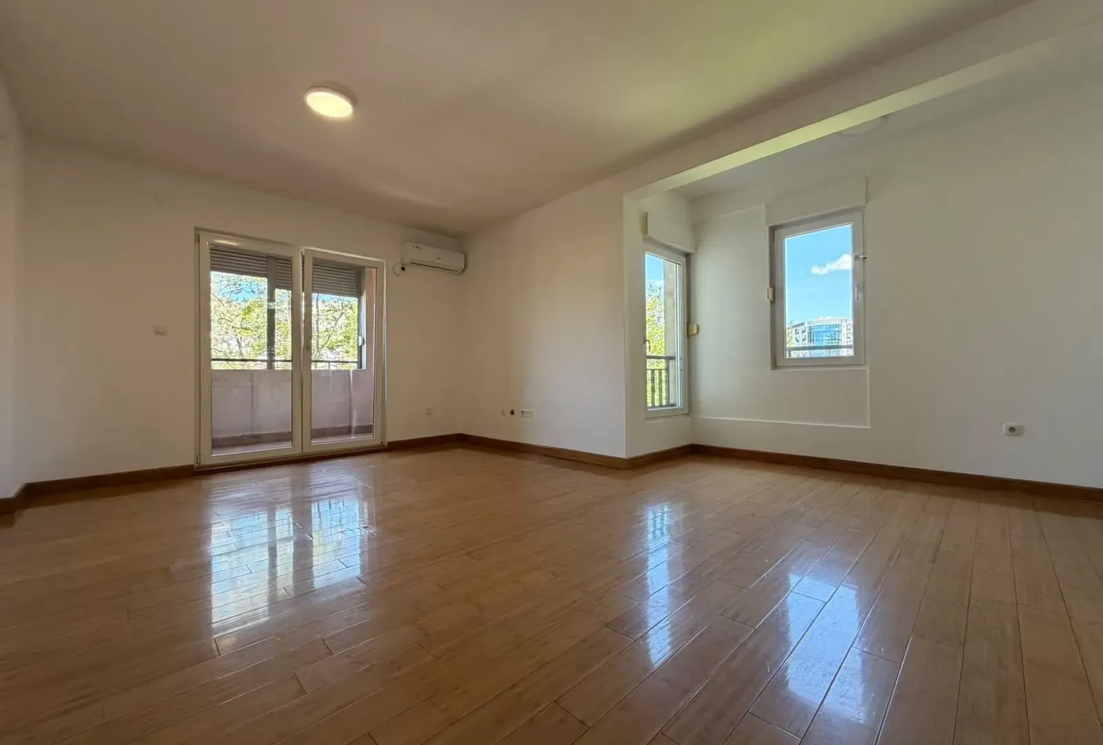 Rent, four bedroom apartment, 109m², Vezirov Most, Podgorica