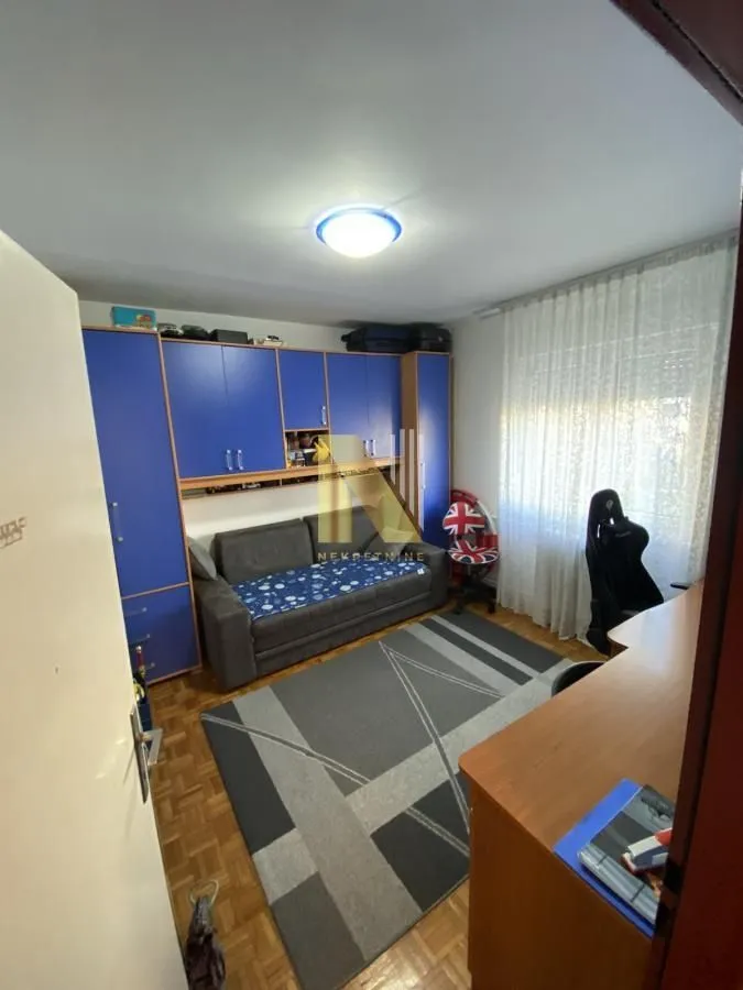 Prodaja, četvorosoban stan, 95m², Bulevar Oslobodjenja, Novi Sad Sve Podlokacije