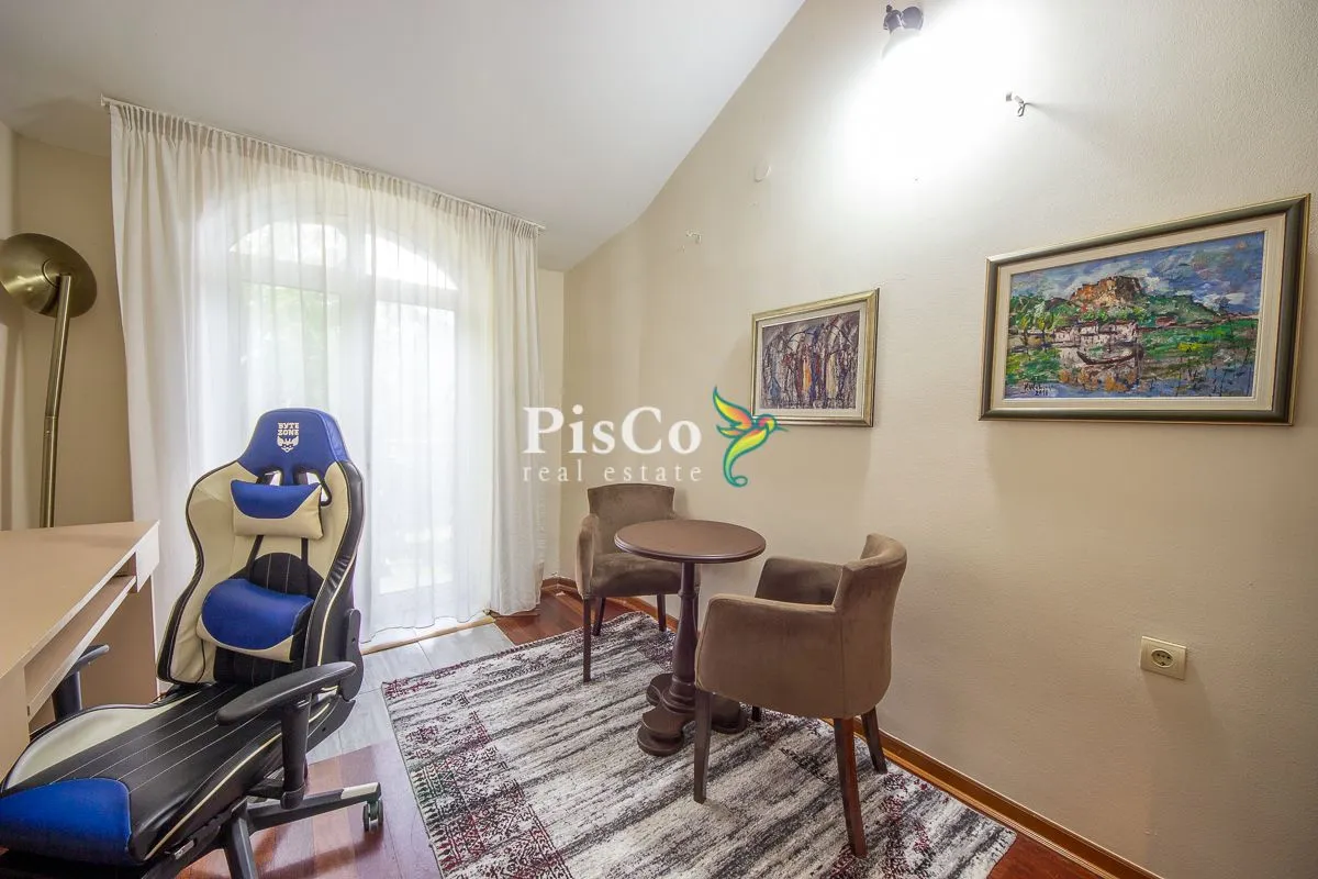Rent, house, 210m², Donja Gorica, Podgorica