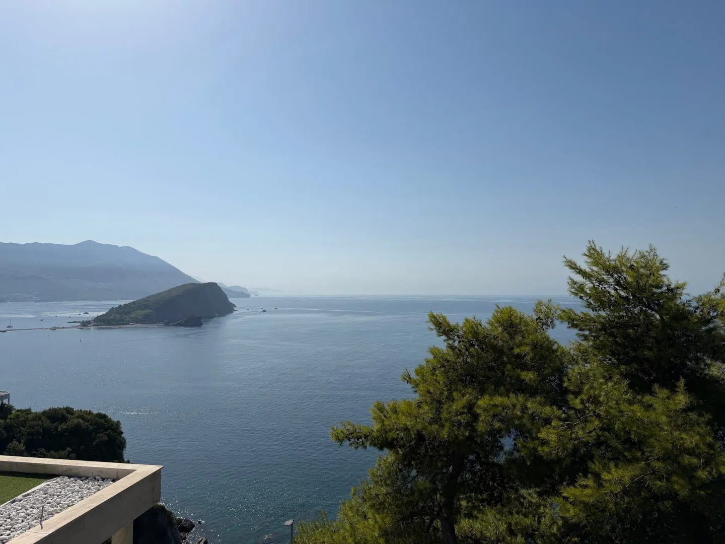 Prodaja, dvosoban stan, 120m², Komoševina, Budva