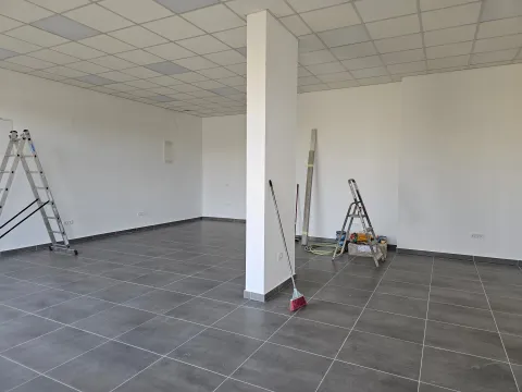 Rent, office space, 70m², Topolica, Bar - image 7