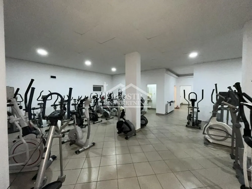 Rent, office space, 151m², Carina, Smederevo