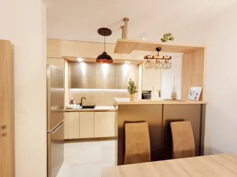 Izdavanje, dvosoban stan, 70m², Master Kvart, Podgorica - image 4