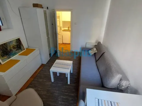 Izdavanje, jednosoban stan, 30m², Kalenić Pijaca, Vračar Sve Podlokacije