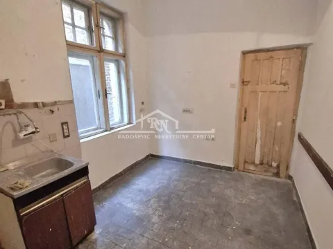 Prodaja, četvorosoban stan, 91m², Stari Grad, Beograd - image 15