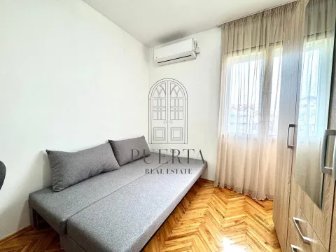 Izdavanje, dvosoban stan, 108m², Stari Aerodrom, Podgorica - image 11