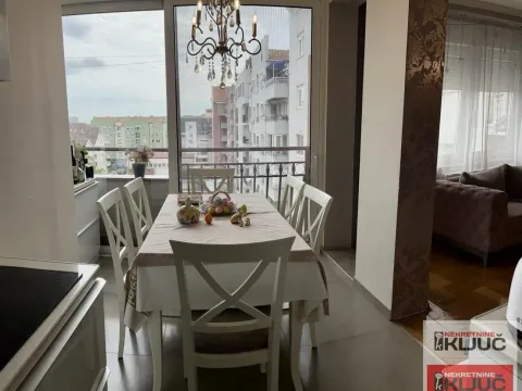 Prodaja, četvorosoban stan, 124m², Grbavica, Novi Sad Sve Podlokacije - image 9