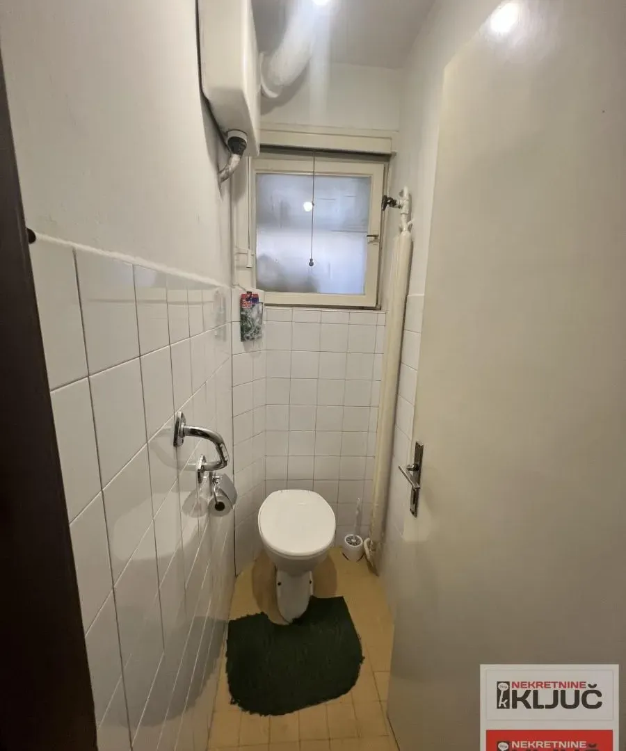 Prodaja, četvorosoban stan, 86m², Spens, Novi Sad Sve Podlokacije