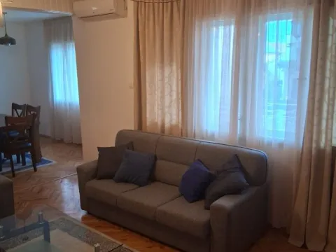 Rent, house, 108m², Stari Aerodrom, Podgorica - image 2