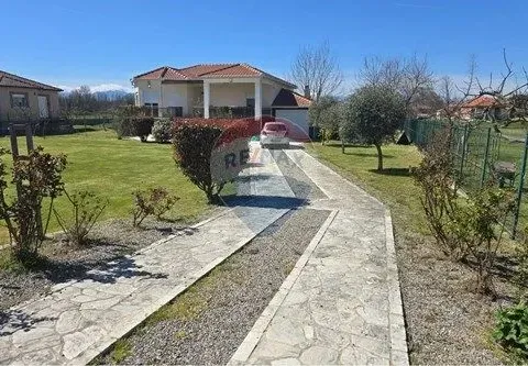 Izdavanje, kuća, 125m², Golubovci, Podgorica - image 26
