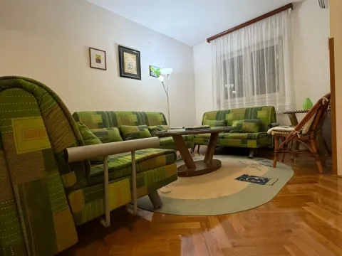 Prodaja, garsonjera, 33m², Centar, Bar - image 1