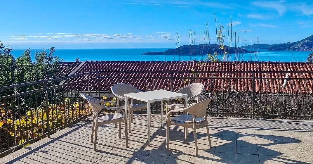 Rent, house, 70m², Pržno, Budva