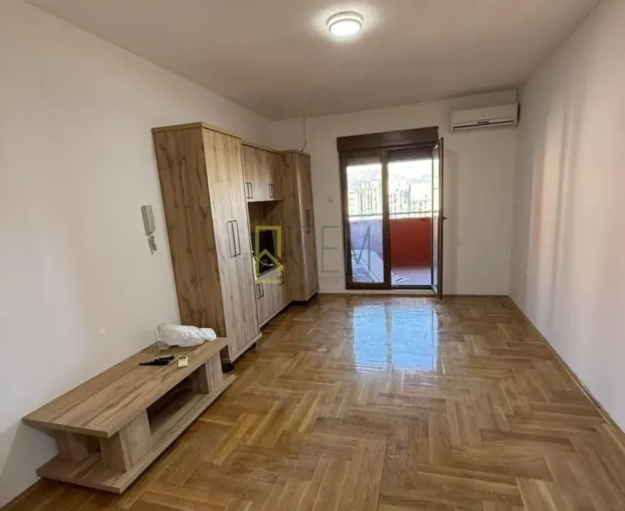 Prodaja, garsonjera, 33m², Tuški Put, Podgorica