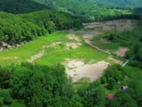 Zemljište in Crkvine