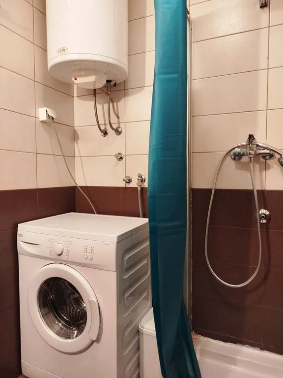 Prodaja, garsonjera, 19m², 1 maj, Podgorica