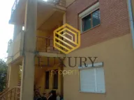 Izdavanje, trosoban stan, 120m², Pod Goricom, Podgorica - image 1