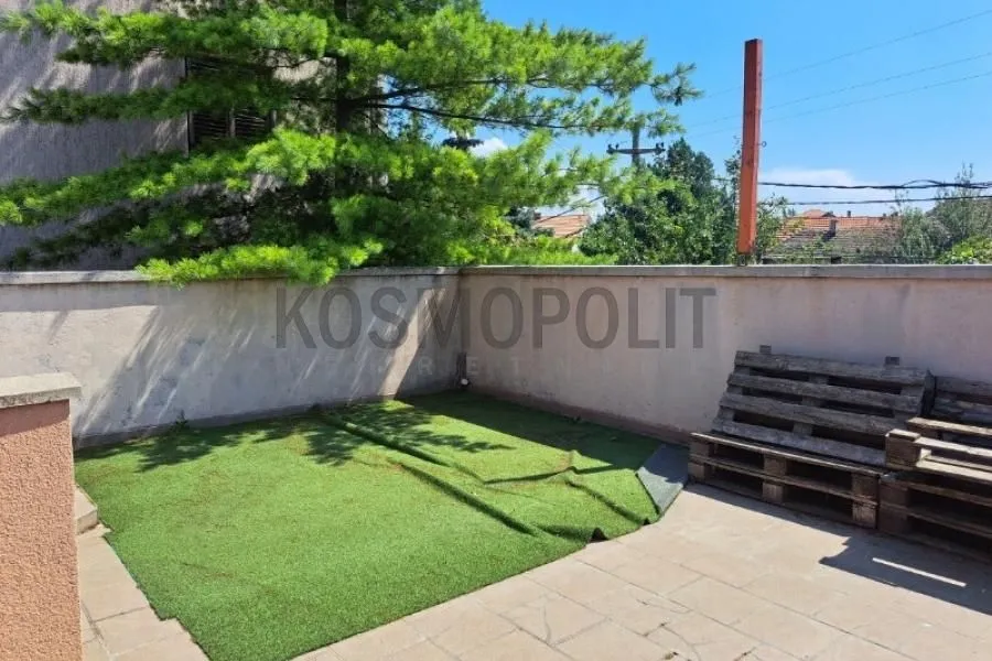 Prodaja, kuća, 130m², Mali Mokri Lug, Zvezdara Sve Podlokacije