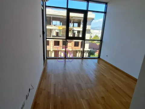 Izdavanje, stan, 24m², Zabjelo, Podgorica - image 2
