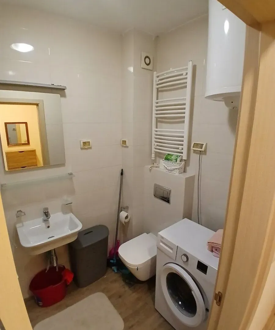 Izdavanje, jednosoban stan, 46m², City Kvart, Podgorica