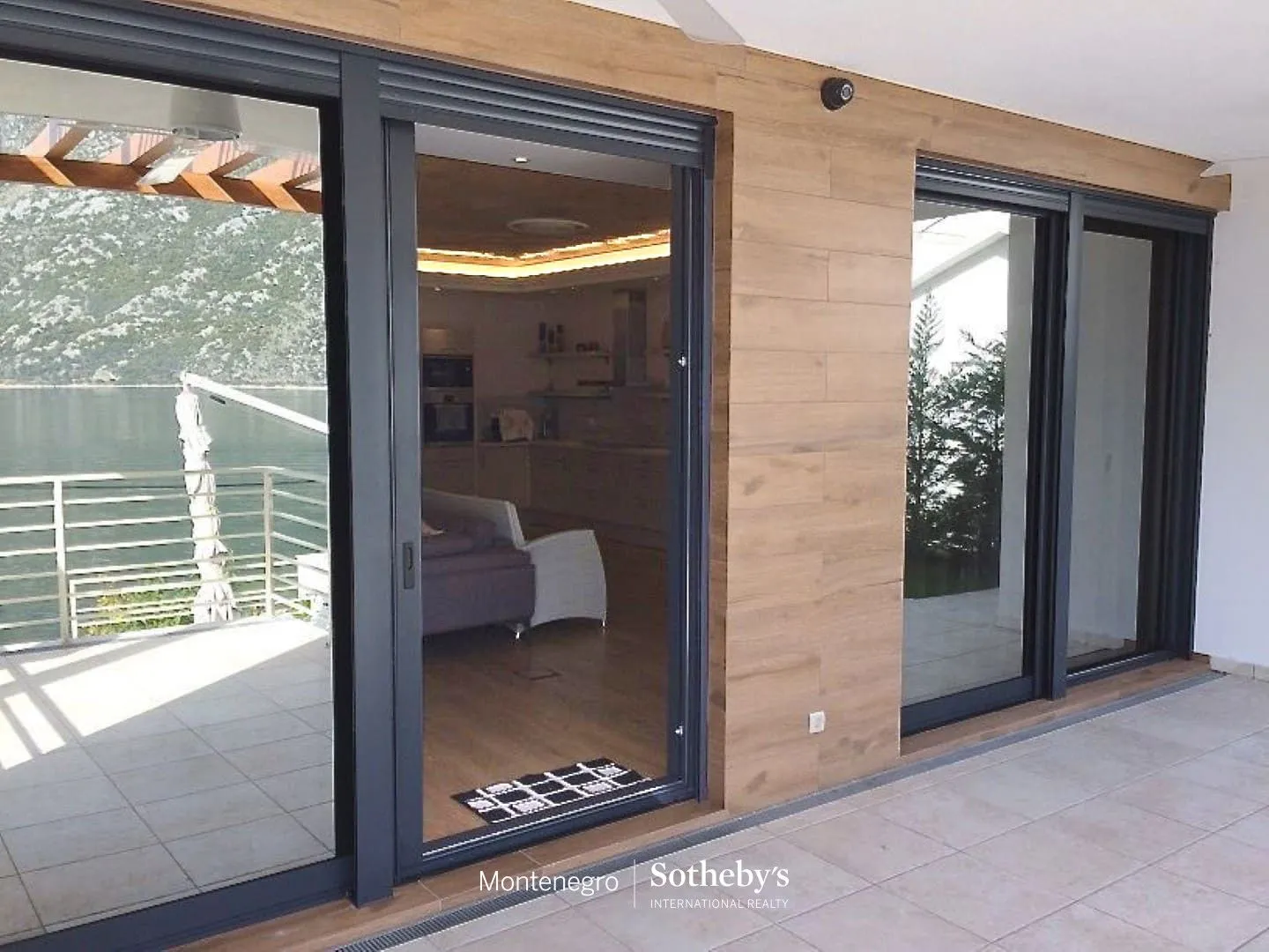 Sale, house, 326m², Stoliv, Kotor